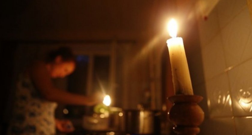 1500 домовладений в Кировской области остались без электричества из-за долгов