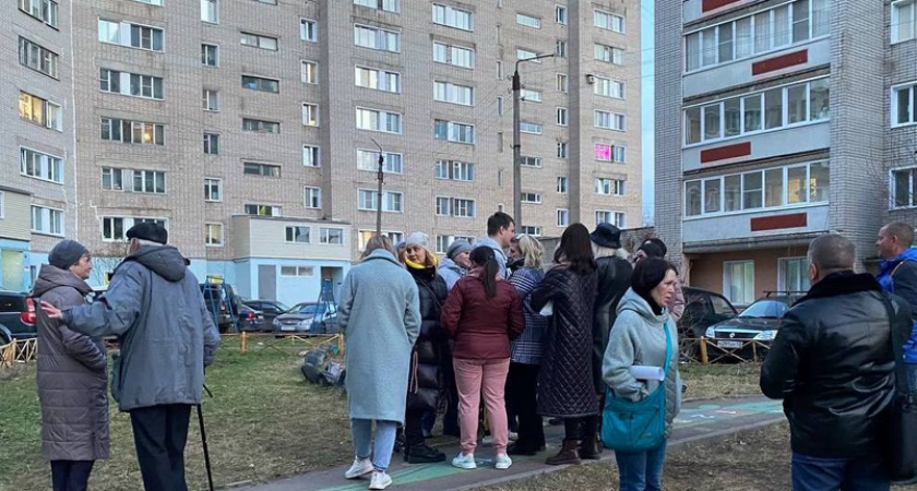 Жители дома на улице Подгорной в Кирове против появления пункта помощи бездомным рядом