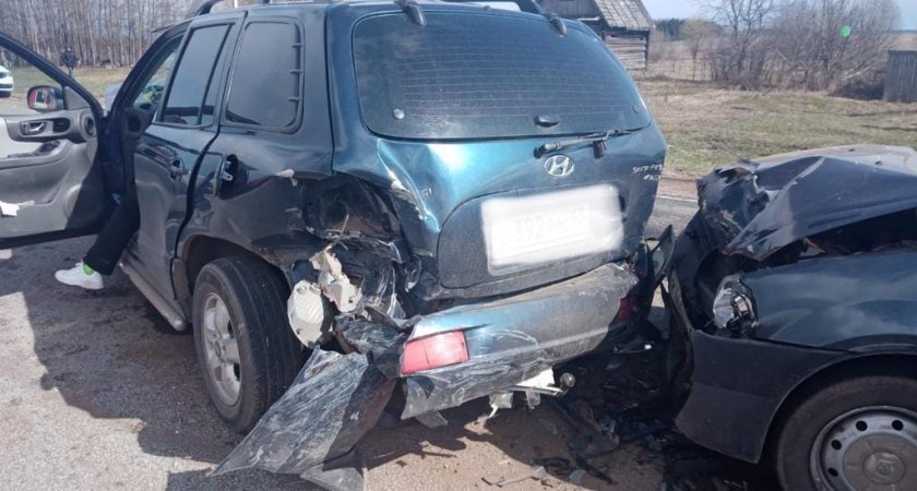 В Слободском районе столкнулись 4 машины: есть погибший