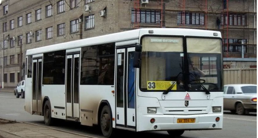 Кировская администрация расторгла контракт с перевозчиком четырех автобусных маршрутов