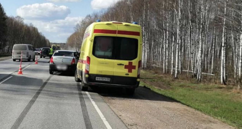 На подъезде к Кирову ограничили движение из-за аварии со сбитой насмерть женщиной