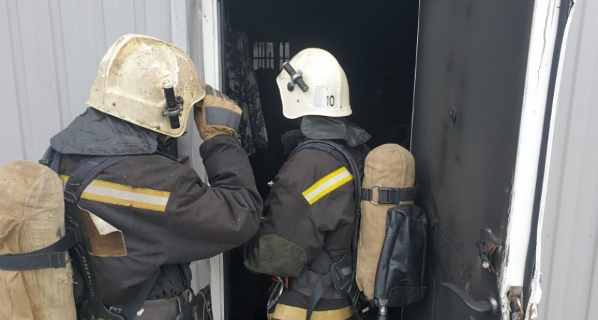 В Кировской области на пепелище нашли тела отца и сына