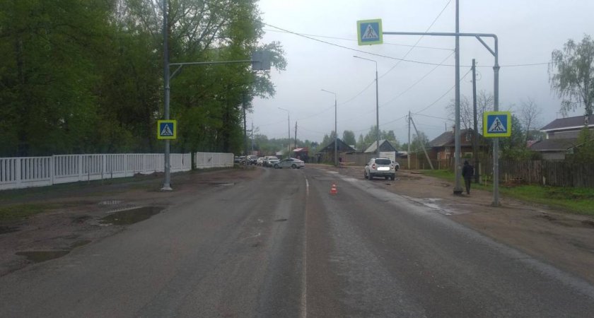 В Кирове водитель кроссовера сбил ребенка на пешеходном переходе