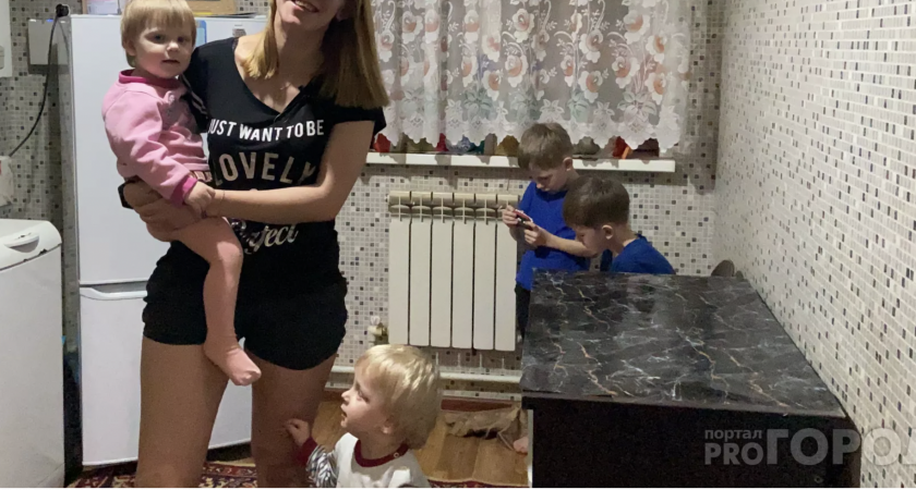 В России планируют вернуть звание "Мать-героиня" с выплатой в миллион рублей
