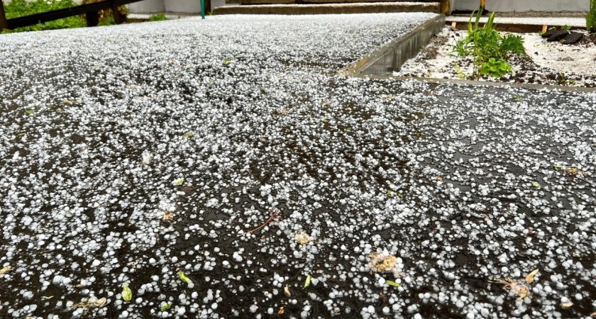 Синоптики предупреждают кировчан о шквальном ветре и крупном граде