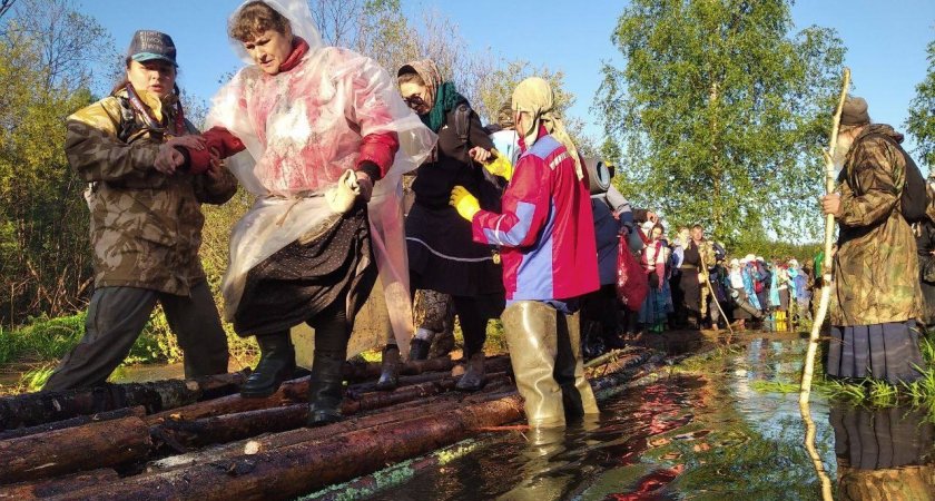 150 километров через “огонь и воду”: паломники рассказали о трудностях Крестного хода-2022