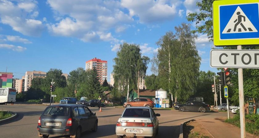 В Кирове в ДТП пострадал двухлетний малыш