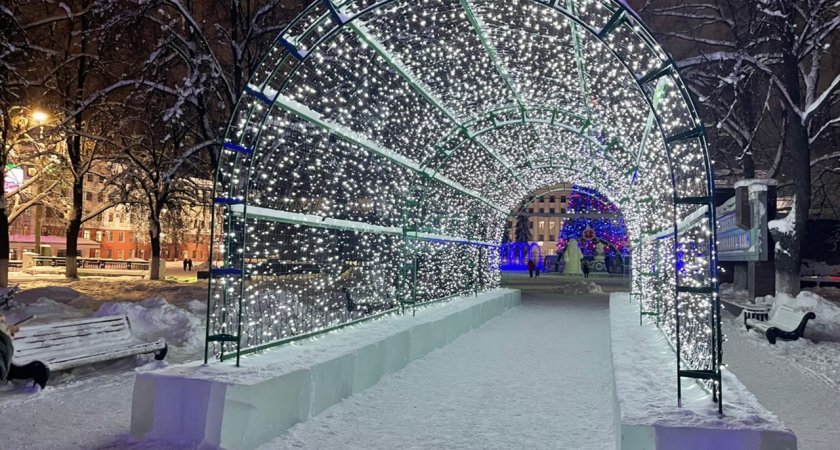 Жителей Кирова просят выбрать места для праздничной подсветки
