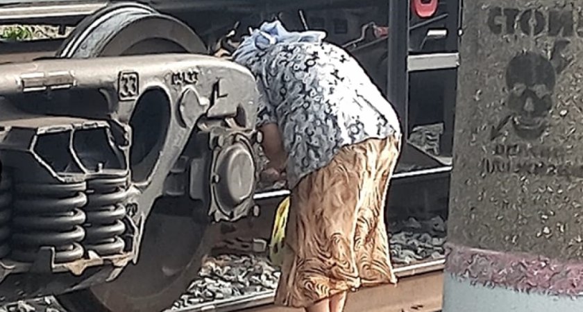 Котельничане лезут под поезда, чтобы перейти ж/д пути