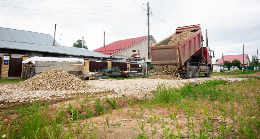  Улицу Вольную в деревне Катковы начали ремонтировать
