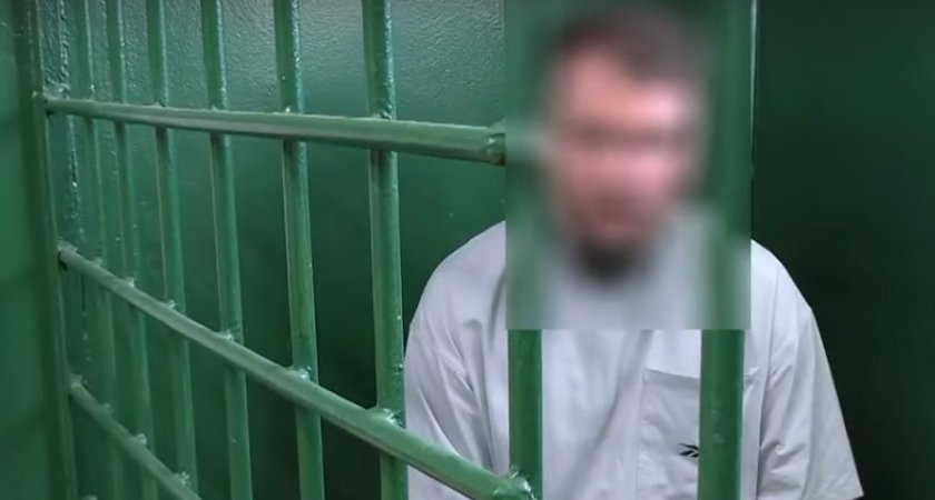 "Распылил перцовый спрей в лицо продавца и сбежал": в Кирове суд вынес приговор за грабеж 