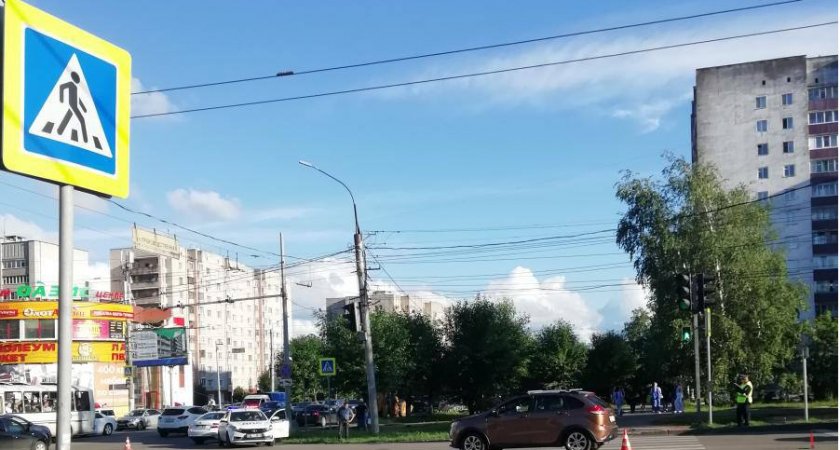 Кировчанин сбил ребенка, пересекавшего дорогу на красный свет на самокате