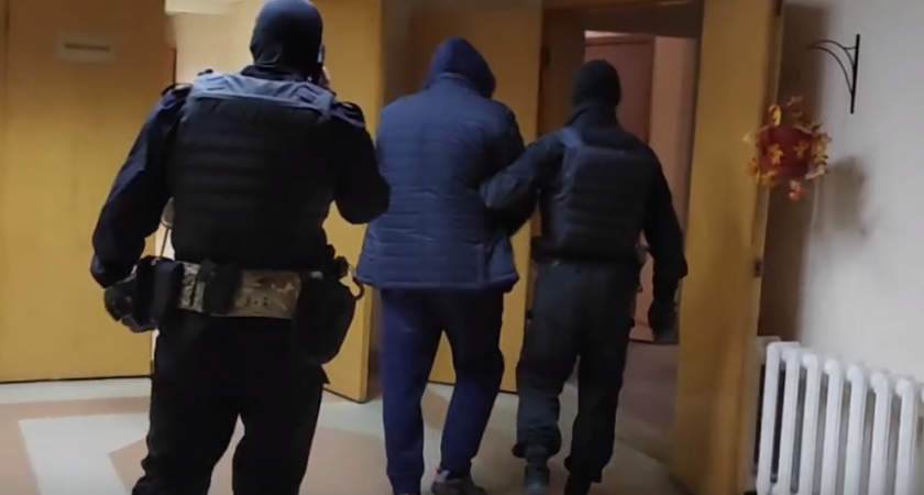 Житель Кировской области указал на чиновника-вора и сам оказался под следствием