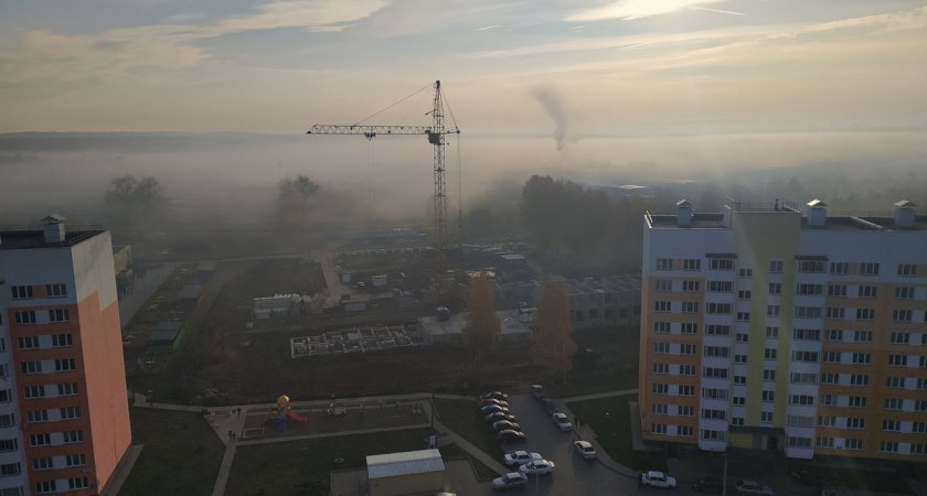 "Мы устали дышать ядом": жители Озерков просят врио губернатора навести порядок в районе