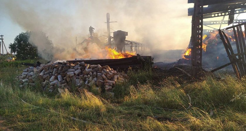 В Кировской области дети устроили пожар
