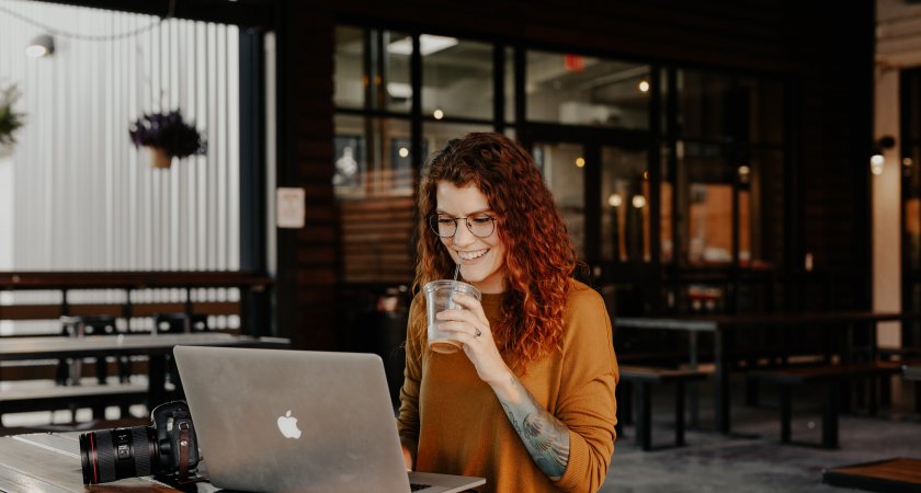 Оператор билайн бизнес запускает сервис облачных видеоконференций "rOOm"