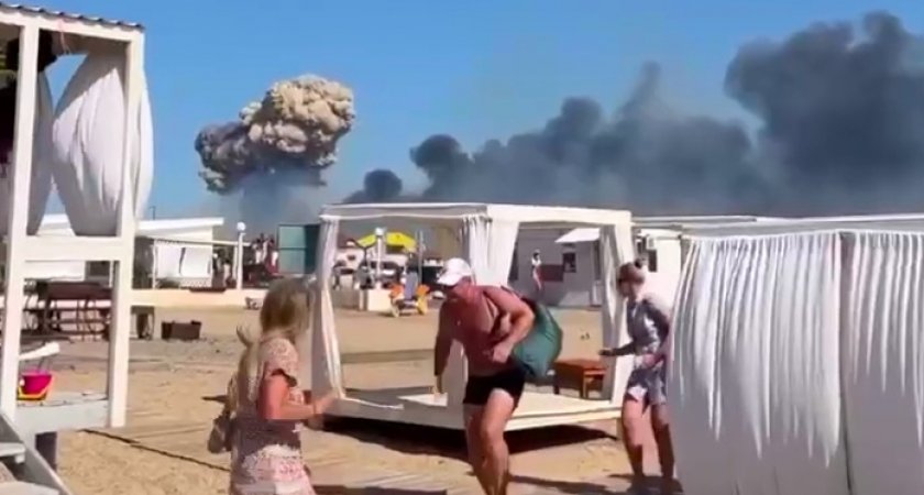 В Крыму рядом с пляжами прогремели мощные взрывы