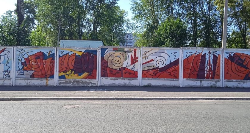 В Кирове вандалы испортили граффити, посвященные Дню Победы