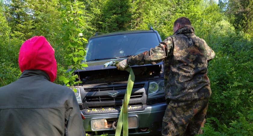 В Кировской области машину пропавшего без вести мужчины нашли у леса