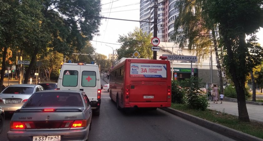 В Кирове изменят движение девять автобусных маршрутов