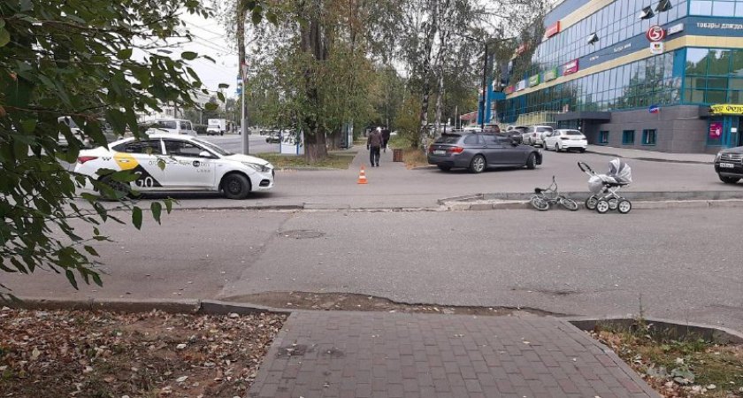 В Кирове под колесами иномарки оказался шестилетний мальчик