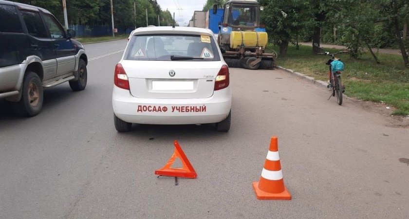 В Кирове ученик автошколы в присутствии автоинструктора сбил пенсионера на велосипеде