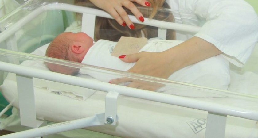 Фантазия родителей "зашкаливает": названы редкие имена маленьких кировчан