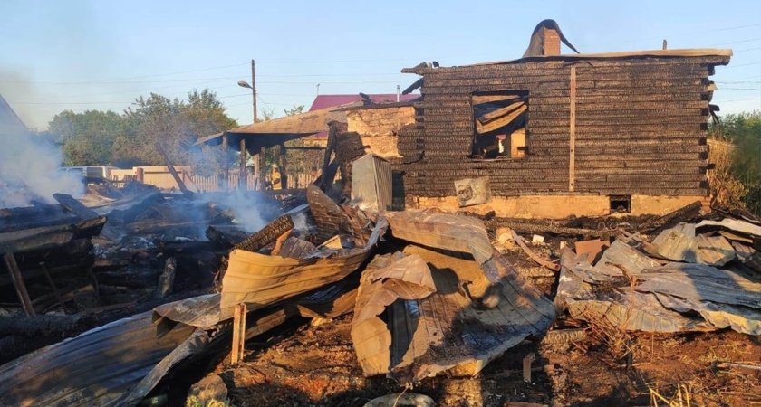 В Кировской области грозовые разряды спровоцировали два пожара