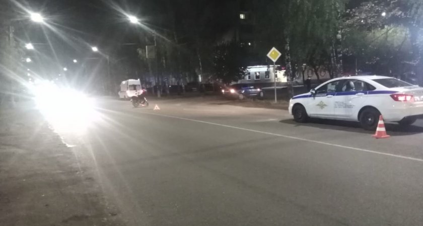 В Кирове вечером столкнулись иномарка и мотоцикл