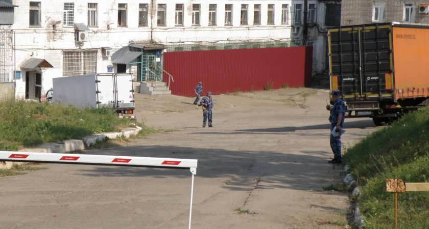 В Кировской области в исправительной колонии осужденные захватили заложников
