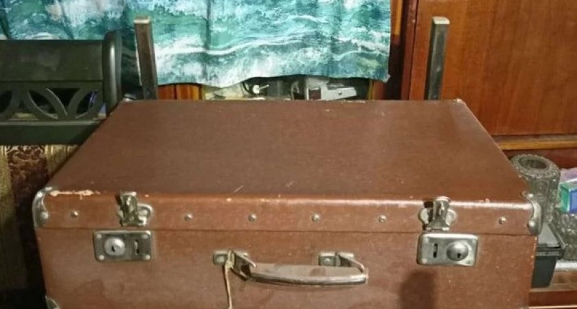 Кировчанин продает раритетный чемодан за 650 тысяч