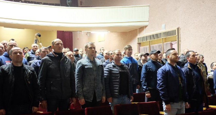 Соколов попросил военкома не призывать несколько категорий резервистов