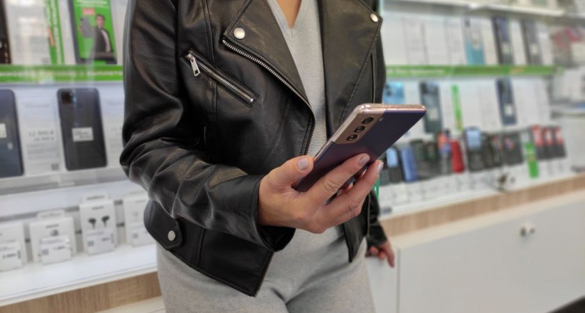 Российские мобильные операторы объединили розничные сети 