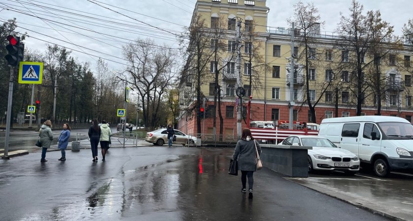 В Кирове бюджетникам предлагают жертвовать деньги для мобилизованных в фонд