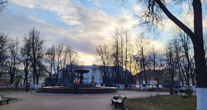 В Кирове готовят к зиме фонтаны