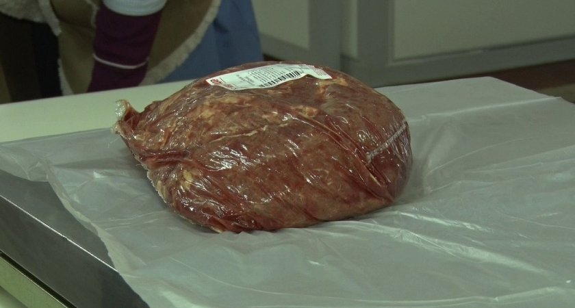 В Кировской области на ярмарке продавали подозрительное мясо