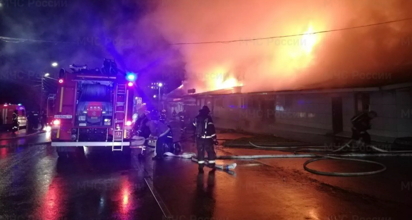 В Кирове проверят все ночные клубы после пожара с 15 погибшими в Костроме