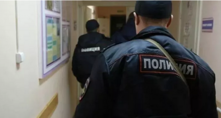 Кировчанин отправится в колонию за то, что платил чужой картой за покупки