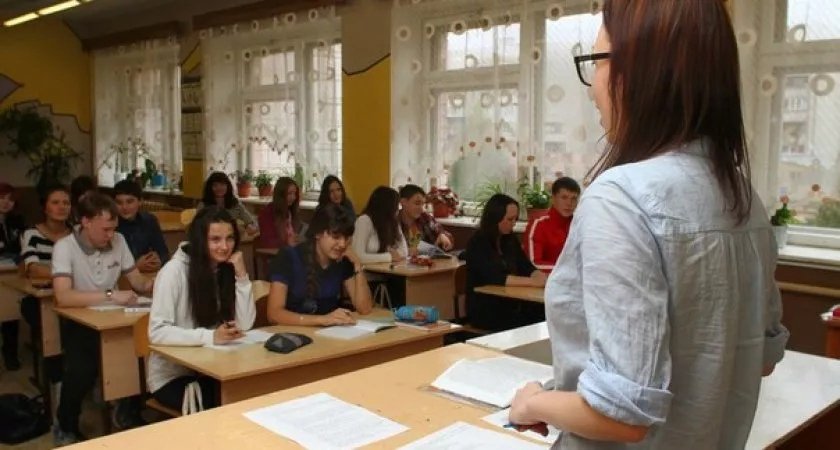 По указу губернатора для кировских педагогов введут новые социальные выплаты 