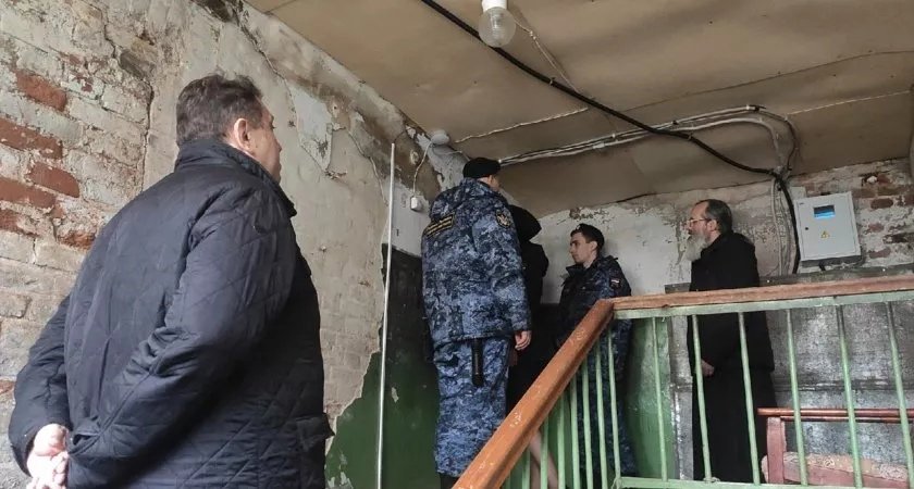 В Кировской области директор ЖКХ месяцами не платит своим сотрудникам зарплату 