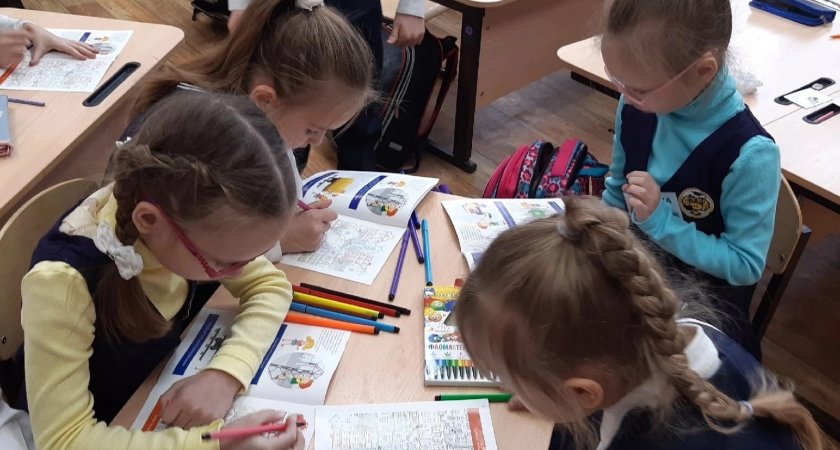 Сотрудники энергокомпании провели с начала 2022 года 50 уроков энергобезопасности