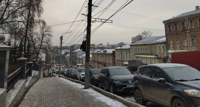 Жителей Кирова предупреждают о сильном ветре и морозах: прогноз погоды на 18 ноября 