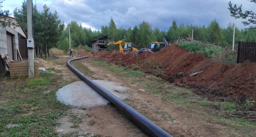 Специалисты Газпрома ввели в эксплуатацию внутрипоселковый газопровод в деревне Подберезы