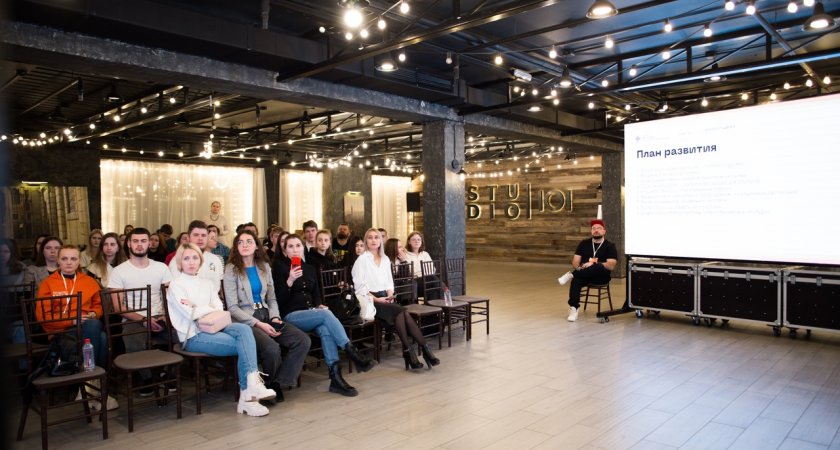 Встречи Клуба молодых предпринимателей Росмолодёжь. Бизнес посетили свыше 4000 участников