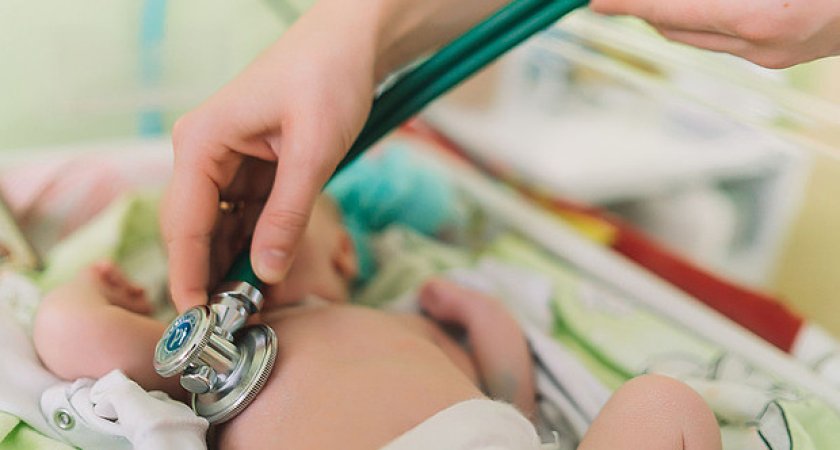 Кировские врачи спасли новорожденного с опасной патологией
