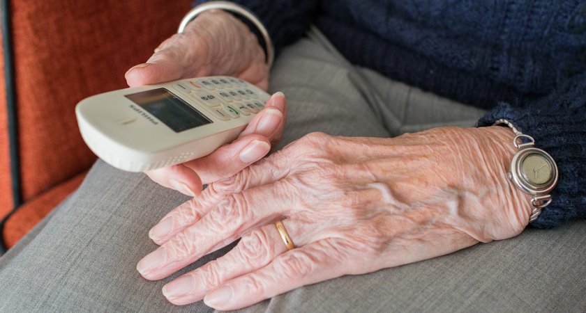 Мошенники требовали у 92-летней кировчанки два миллиона рублей