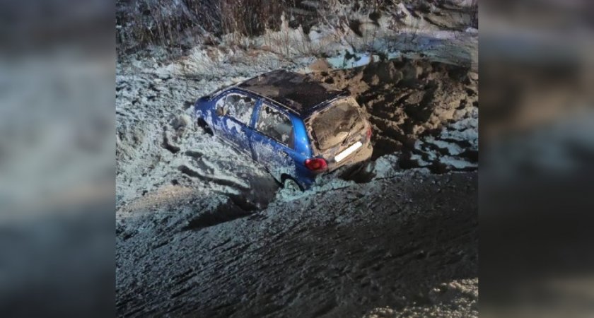 В Кировской области Daewoo Matiz оказался в кювете: есть пострадавшие