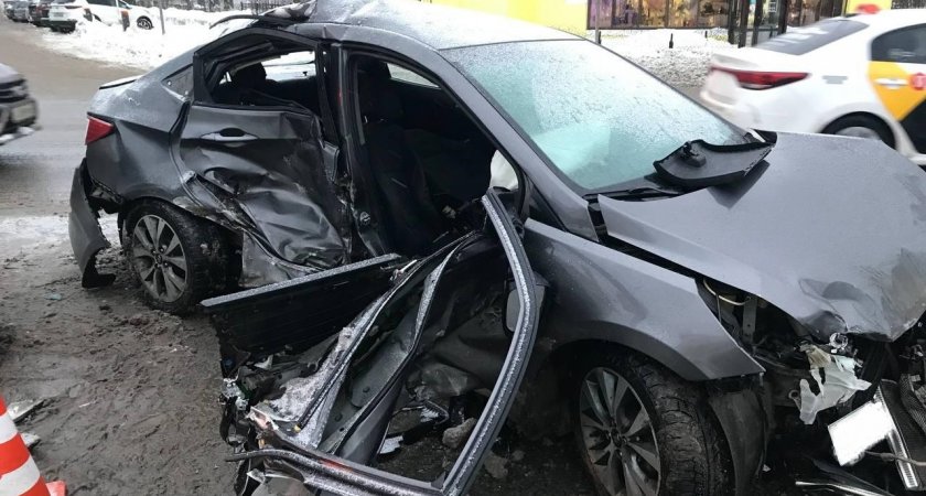 На улице Ленина произошло массовое ДТП с тремя пострадавшими