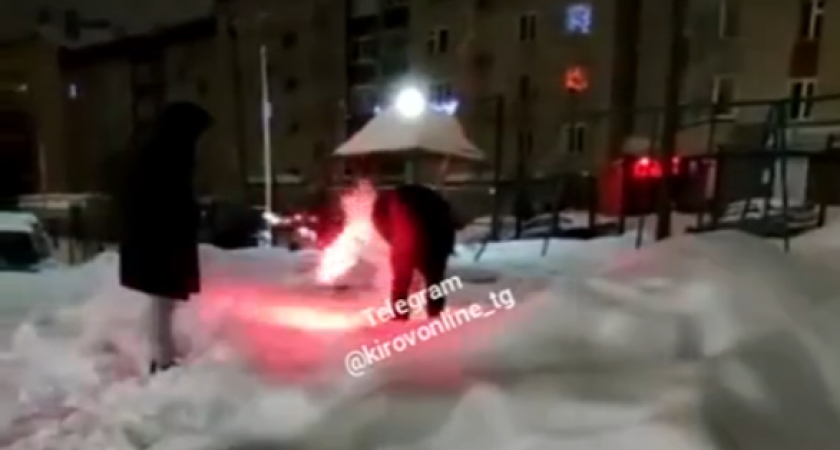 Кировчанин запустил фейерверк и попал себе в лицо