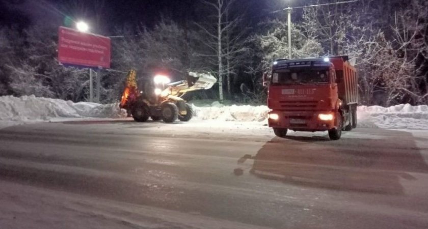 В ночь с 11 на 12 января в Кирове вывезут снег с 21 улицы